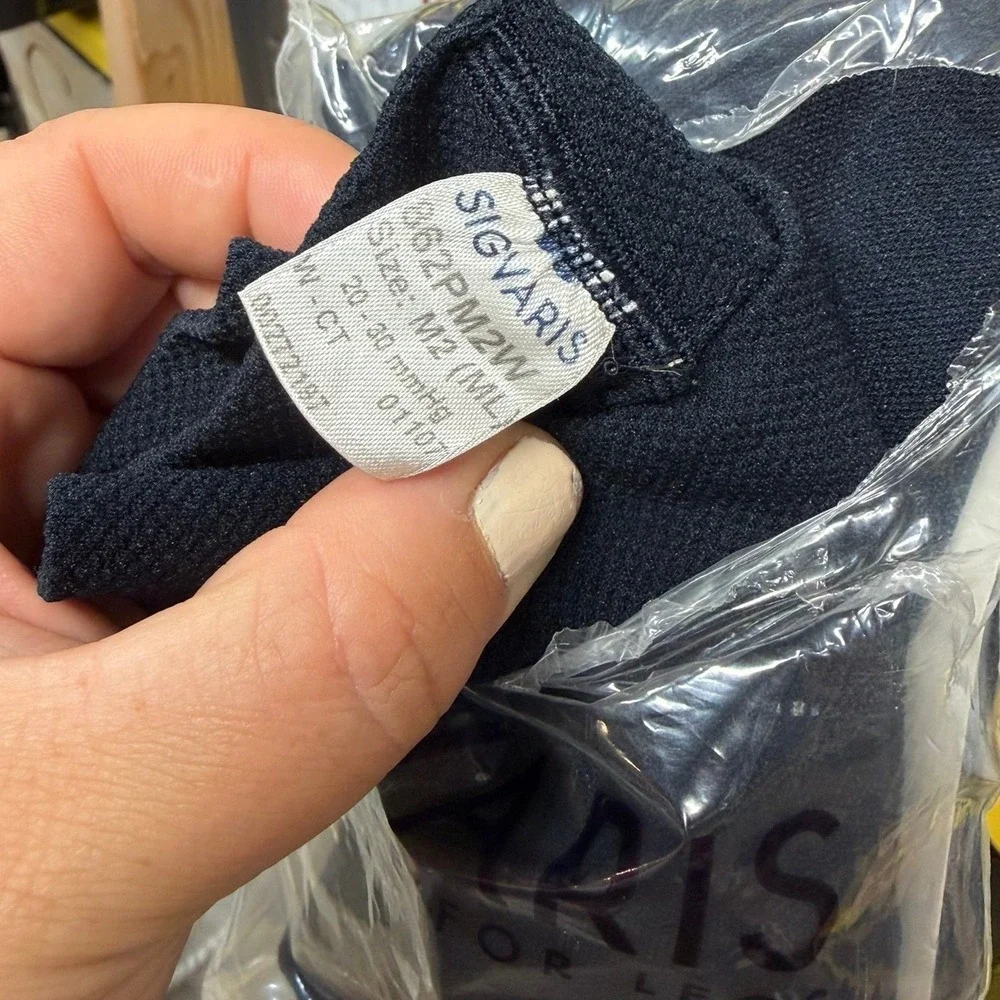 Sigvaris NEW $149 Women's 20-30 mmHg Soft Opaque 862PM2W Tights in Midnight Navy